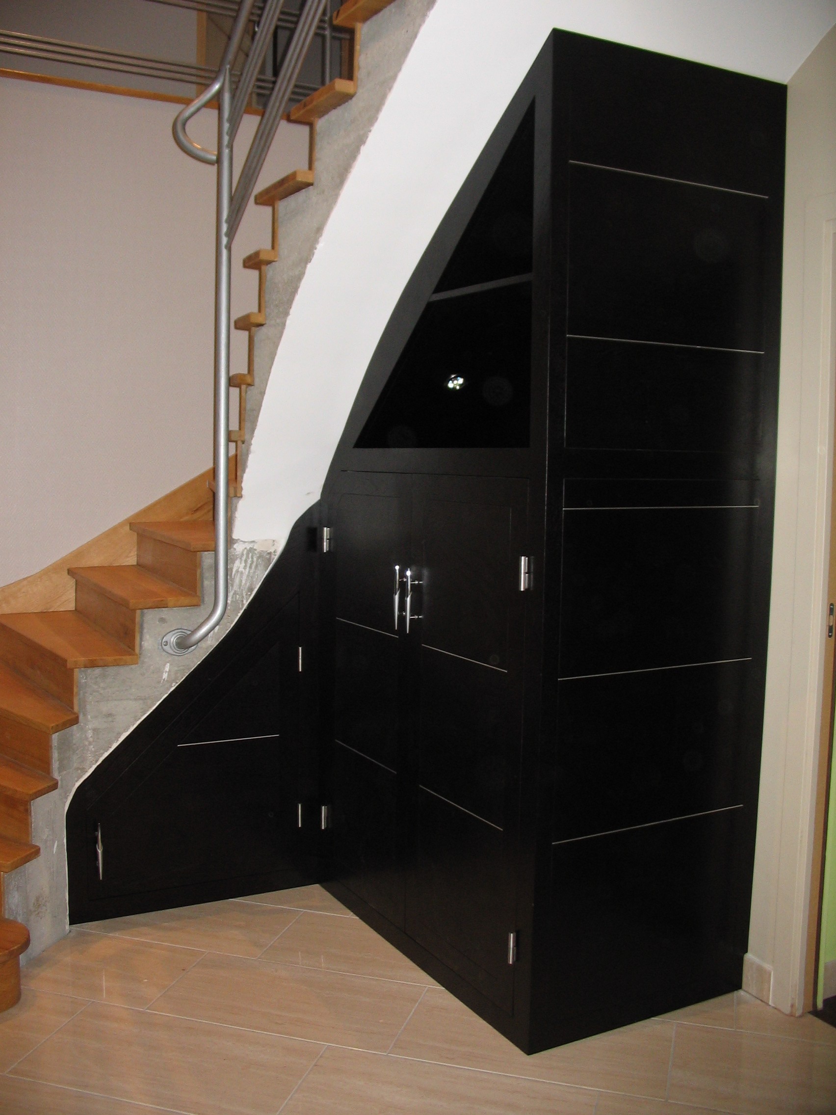 Agencement sous escalier